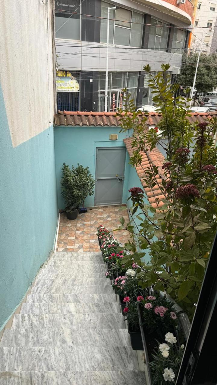 Host Elios Tirana Apartment Ngoại thất bức ảnh